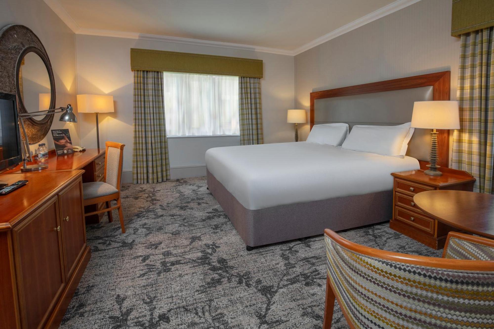 Classic King Room,1610214756:JPEG